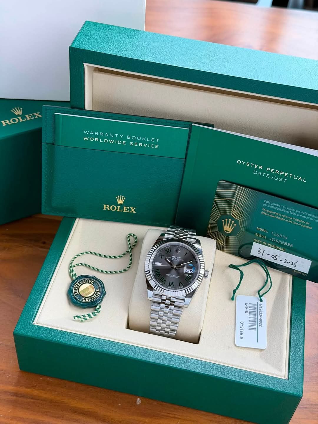 Rolex Date just 41mm Wimbledon
18k Whitegold Flutted Bezel - Image 4
