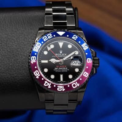 BLAKEN GMT Master I| 40mm 116710 DLC
Coated Blue/Magenta Bezel COMPLETE - Image 2